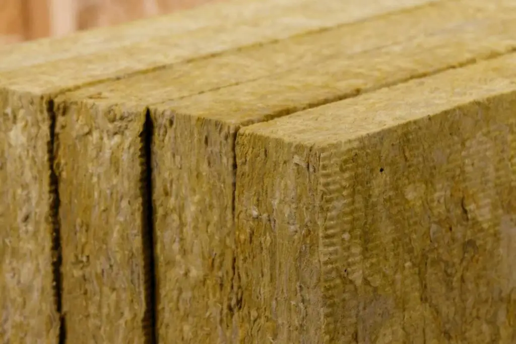 Thermafiber vs. Rockwool: A Comprehensive Comparison of Insulation