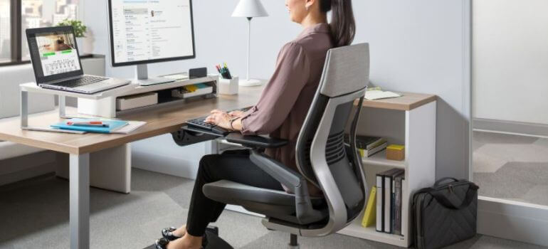 How to Make Office Chair More Comfortable During Pregnancy