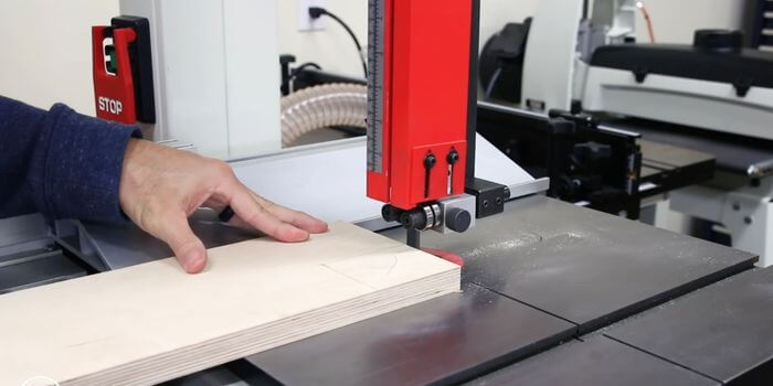 Read more about the article Best Bandsaw Under $1000 – 10 Picks