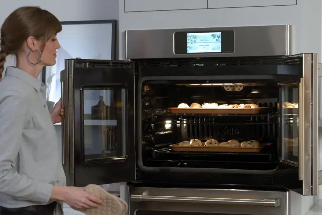 French Door Oven vs PullDown Oven Which Design is Best for You?