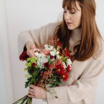 How to decorate home with artificial flowers
