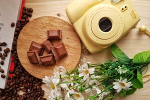 Read more about the article How to Make Chocolate Decorations at Home