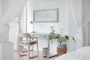 Read more about the article Antique White vs White: Which is the Better Color Choice for Your Home?