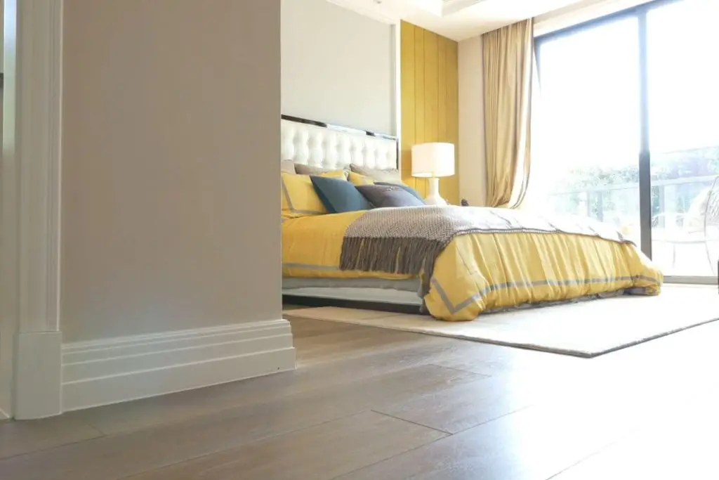 BM Swiss Coffee vs SW Alabaster Comparing Popular White Paint Colors