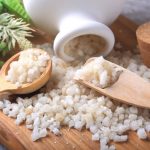 Domeboro vs Epsom Salt: Which is Better for Treating Skin Conditions?