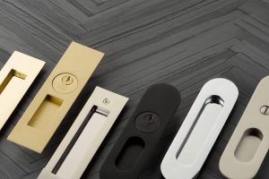 Read more about the article Emtek vs. Schlage: Choosing the Perfect Door Hardware for Your Home