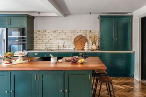 Read more about the article Duraform vs. Painted Cabinets: Which Is the Best Choice for Your Kitchen?