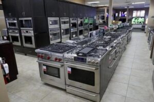 Read more about the article Appliance Store vs. Big Box: Where Should You Shop for Your Home Appliances?