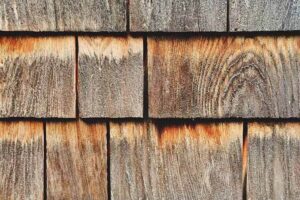 Read more about the article Bleaching Oil vs. Weathering Stain: Which Is Right for Your Wood Project?
