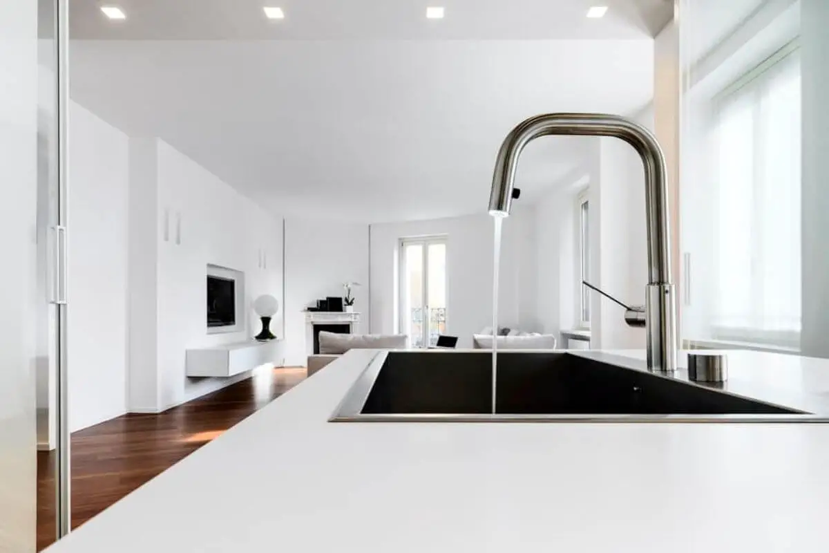 Kraus vs. Ruvati A Comprehensive Comparison for Kitchen Sinks