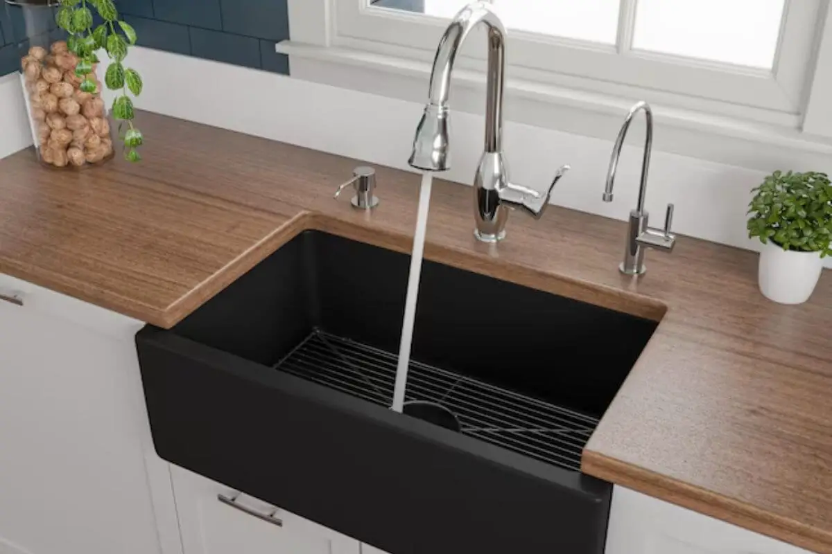 Center Drain vs. Offset Drain Kitchen Sink Choosing the Right Sink for