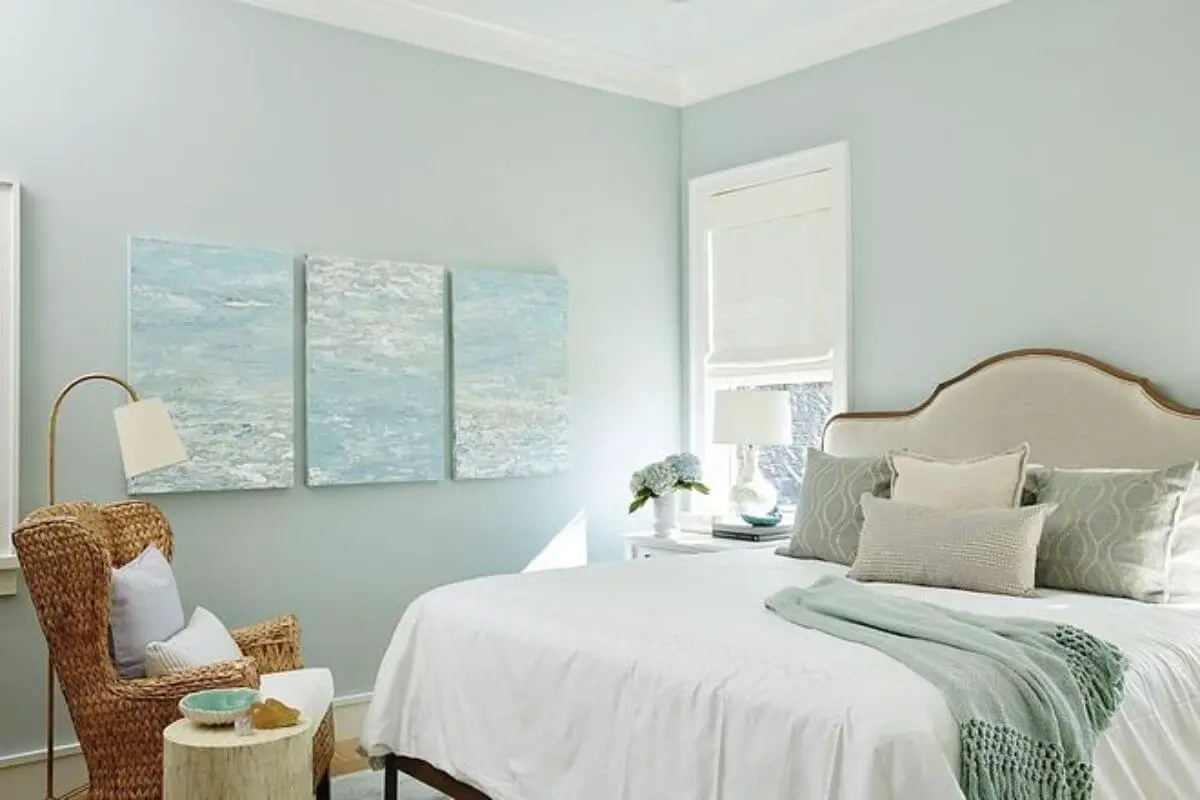 Liveable Green vs. Sea Salt: Choosing Tranquil Interior Paint Colors