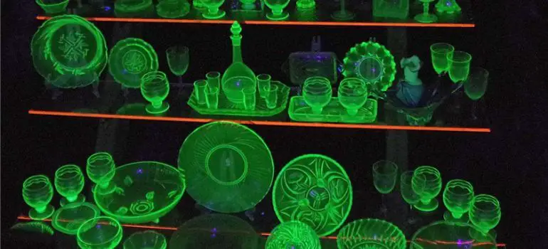 The Best UV Light for Uranium Glass