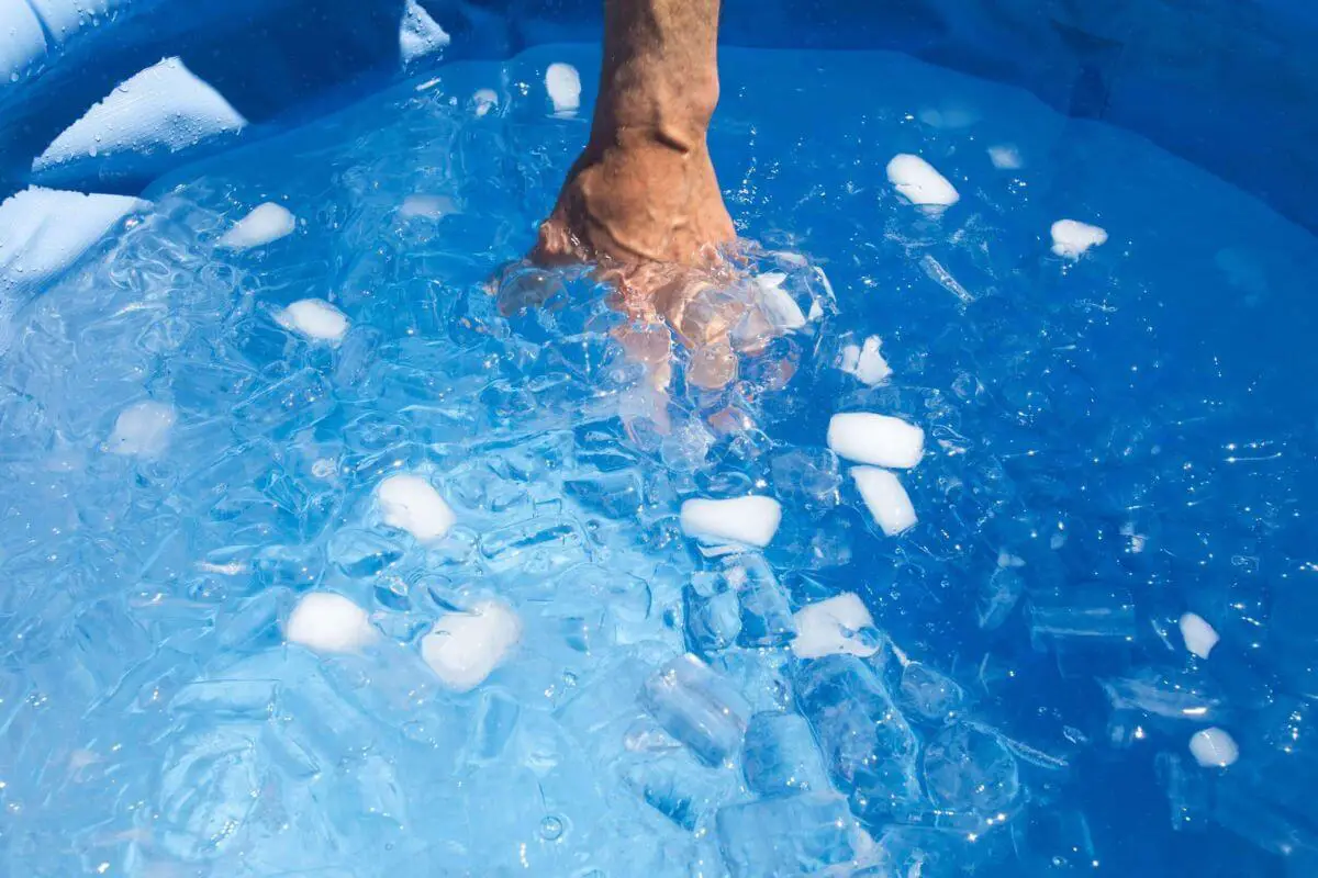 Achieving the Perfect Ice Bath How Many Frozen Water Bottles Do You Need?