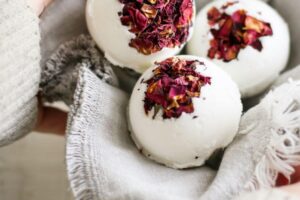 Read more about the article Decoding the Magic: Unveiling the Ingredients Inside Da Bomb Bath Bombs