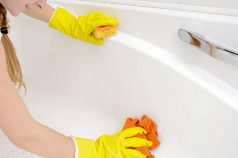 what-to-do-if-baby-poops-in-the-bath-a-parent-s-guide