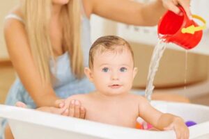Read more about the article What to Do if Baby Poops in the Bath: A Parent’s Guide