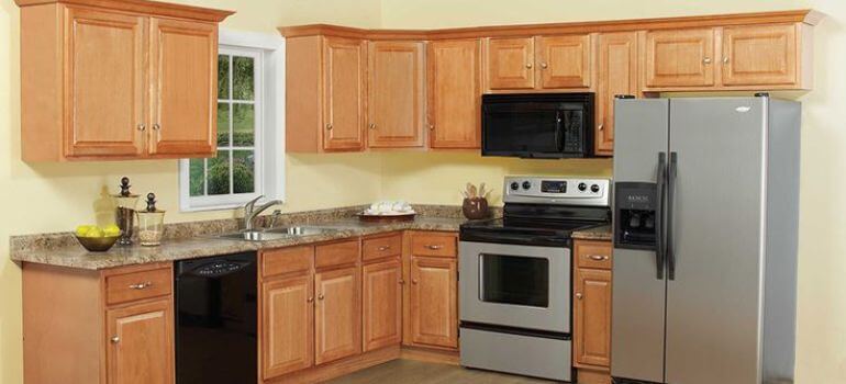 Alder Cabinets vs. Maple Cabinets Choosing the Perfect Wood for Your Kitchen