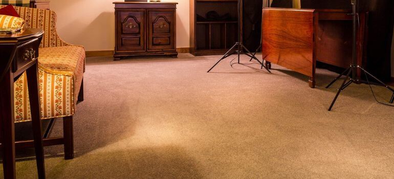 Dixie Home Carpet Vs Shaw Decoding The Battle Of Floor Erings