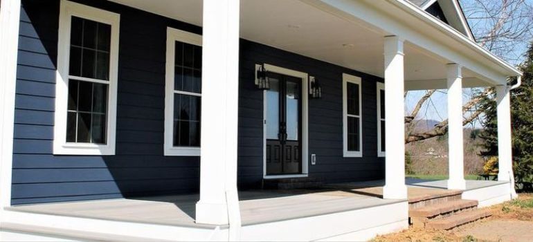 Everlast Siding vs. LP SmartSide Making the Right Choice for Your Home