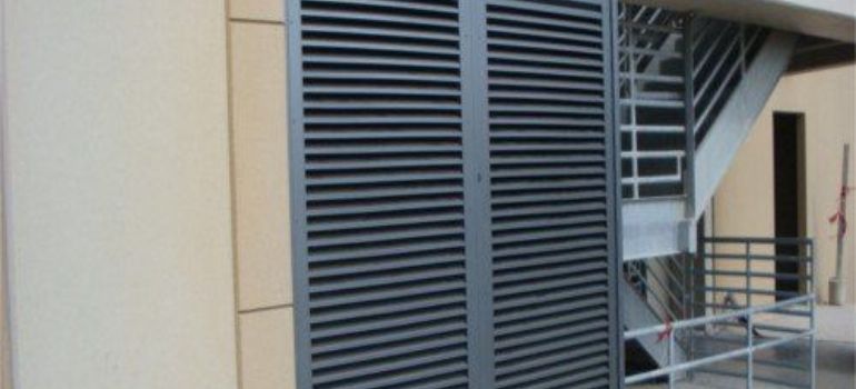 Louvered Shutters Easy Installation and Cleaning