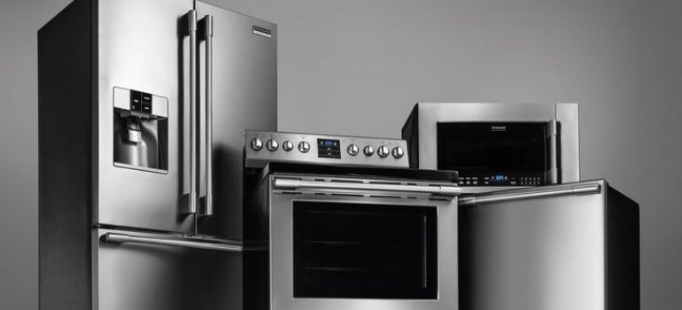 Maytag vs. Frigidaire Which Appliance Brand Reigns Supreme