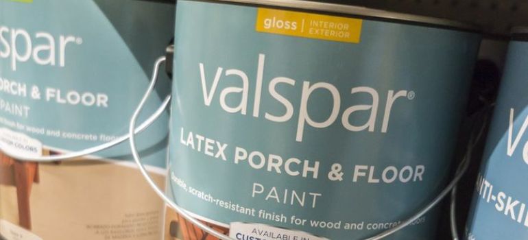Step-by-Step Guide to Thinning Valspar Oil-Enriched Enamel Paint