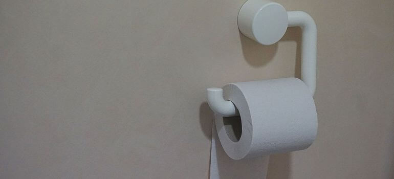 Vertical vs Horizontal Toilet Paper Holders An In-Depth Guide